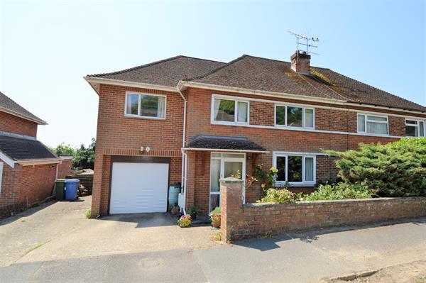 Fernhill Close, Hawley, Nr Blackwater, Camberley