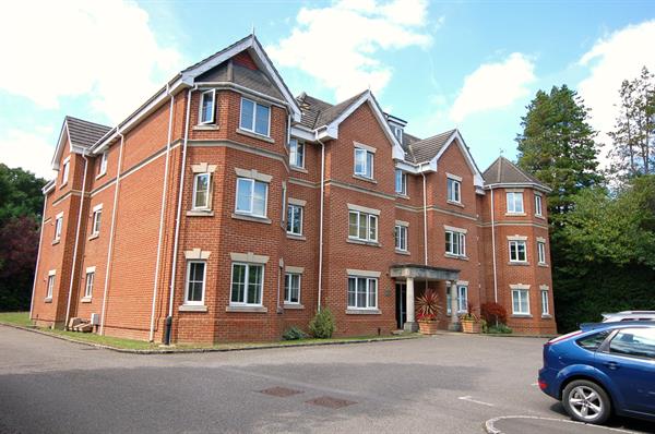 Portsmouth Road, Camberley