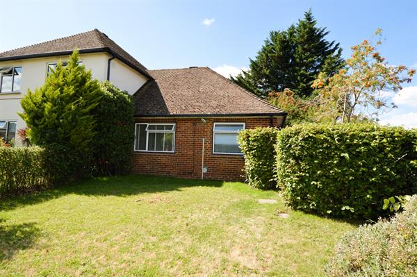Green Lane, Bagshot