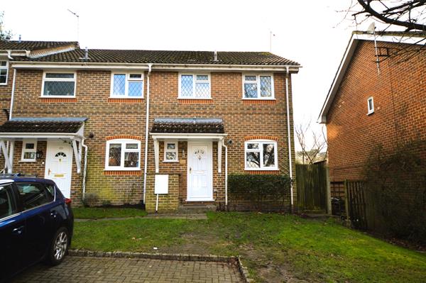 Albert Road, Bagshot
