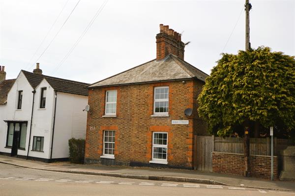 High Street, Bagshot