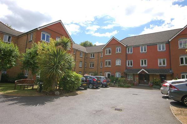 Hart Dene Court, Bagshot